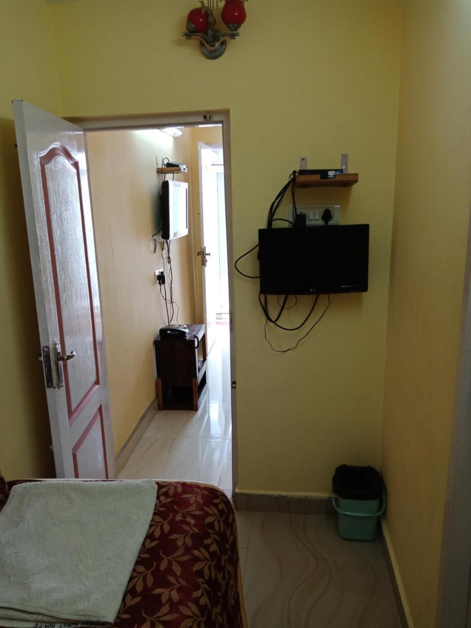 Sai Ramesh Guest House Chennai Exterior photo